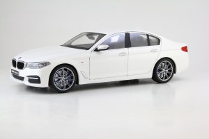 BMW 5 Series (G30) Mineral White