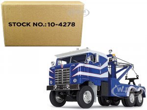 1953 Kenworth Bullnose Heavy-Duty Holmes Wrecker Tow Truck Rich Blue and White