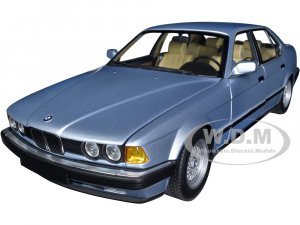 1986 BMW 730i (E32) Light Blue Metallic