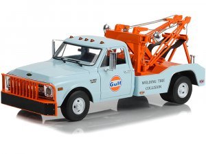 1969 Chevrolet C-30 Dually Wrecker Tow Truck Gulf Oil Welding Tire Collision Light Blue with Orange