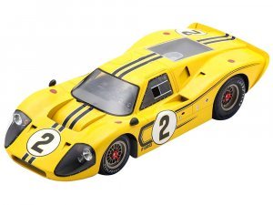 Ford GT40 MK IV #2 Bruce McLaren - Mark Donohue 24 Hours of Le Mans (1967) with Acrylic Display Case