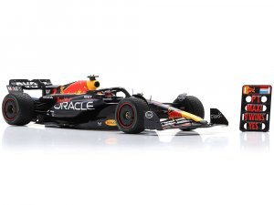 Red Bull Racing RB19 #1 Max Verstappen Oracle Winner Formula One F1 Dutch GP (2023) with Pit Board and Acrylic Display Case