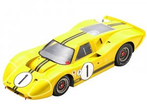 Ford GT40 Mk IV #1 Mario Andretti - Bruce McLaren Winner Sebring 12 Hours (1967) with Acrylic Display Case