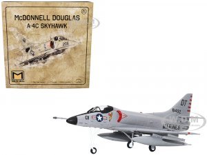 McDonnell Douglas A-4C Skyhawk Attack Aircraft US Navy 1/72