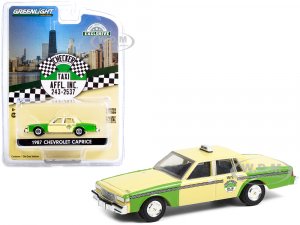 1987 Chevrolet Caprice Yellow and Green Chicago Checker Taxi Affl Inc. Hobby Exclusive