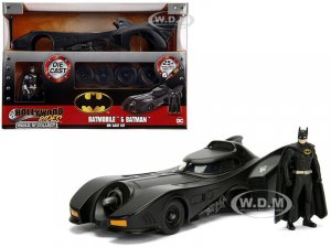 Model Kit Batmobile Matt Black with Batman