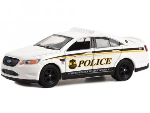 2015 Ford Police Interceptor White United States Secret Service Police Washington DC Hot Pursuit Special Edition