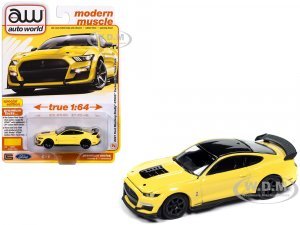 2021 Ford Mustang Shelby GT500 Carbon Fiber Track Pack Grabber Yellow with Black Top Modern Muscle Series