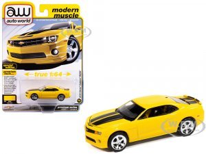 2010 Chevrolet Camaro RS/SS Rally Yellow with Black Stripes Modern Muscle Series
