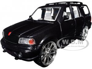 1998 Lincoln Navigator Black Metallic with White Interior Maxx Design American Classics Series