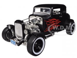 1932 Ford Hot Rod Matt Black with Flames