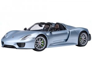 Porsche 918 Spyder Weissach Package Liquid Metal Chrome Blue Metallic