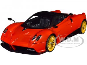 Pagani Huayra Roadster Rosso Monza Red and Carbon with Luggage Set