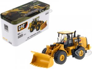 CAT Caterpillar 972M Wheel Loader with Operator High Line Series 7 (HO) Scale