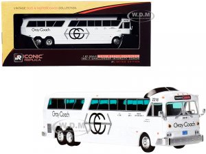 MCI MC-7 Challenger Intercity Coach Bus White Gray Coach Toronto - Guelph (Canada) Vintage Bus & Motorcoach Collection 7 (HO)