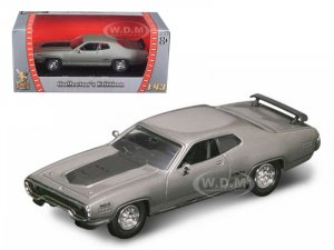 1971 Plymouth GTX 440 6 Pack Silver