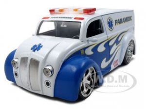 Div Cruiser Bus Paramedics Ambulance