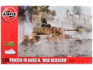 Level 3 Model Kit Panzer IV Ausf.H Mid Version Tank with 2 Scheme Options Plastic Model Kit by Airfix