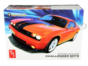 2008 Dodge Challenger SRT8 Showroom Replicas 1 25 Scale Model by AMT