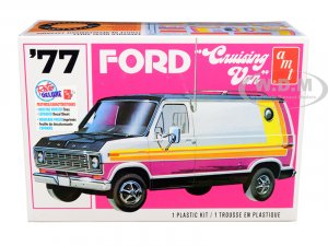 1977 Ford Cruising Van 1/25 Scale Model by AMT