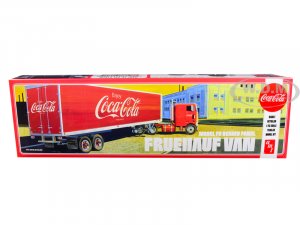 Fruehauf FB Beaded Panel Van Trailer Coca-Cola 1/25 Scale Model by AMT