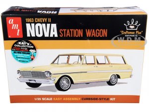 1963 Chevrolet II Nova Station Wagon Craftsman Plus Series 1 25 Scale Model by AMT
