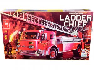American LaFrance Ladder Chief Fire Truck 1 25 Scale Model by AMT