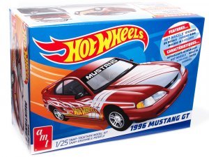 1996 Ford Mustang GT Hot Wheels 1/25 Scale Model by AMT