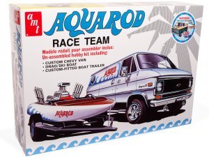 Chevrolet Custom Van with Drag Ski Boat and Trailer Aqua Rod Race Team 1 25 Scale Model by AMT