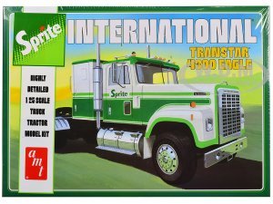 International Transtar 4300 Eagle Truck Tractor Sprite 1/25 Scale Model by AMT