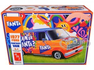 1977 Ford Custom Van Fanta Scale Model by AMT
