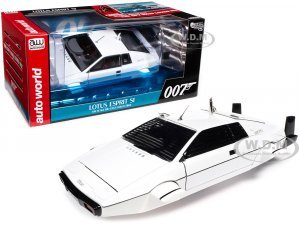 Lotus Esprit S1 Submarine Car White James Bond 007 The Spy Who Loved Me (1977) Movie Silver Screen Machines Series