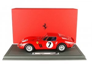 Ferrari 330 GTO #7 Mike Parkes - Lorenzo Bandini 24 Hours of Le Mans (1962) with DISPLAY CASE