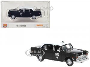 1974 Checker Cab Black and White Winnipeg  (HO) Scale