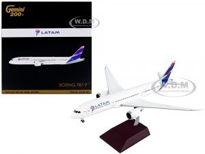 Boeing 787-9 Commercial Aircraft LATAM Airlines White with Blue Tail Gemini 200 Series