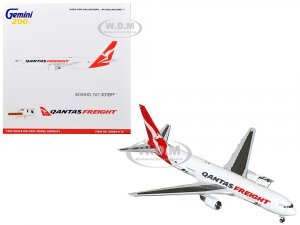Boeing 767-300ERF Commercial Aircraft Qantas Freight White with Red Tail Gemini 200 - Interactive Series