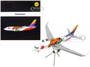 Boeing 737-700 Commercial Aircraft with Flaps Down Southwest Airlines - California One California Flag Livery Gemini 200 Series