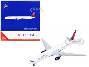 Boeing 767-400ER Commercial Aircraft Delta Air Lines White with Blue Tail