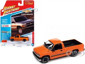 2002 Chevrolet Silverado Pickup Truck Tangier Orange Classic Gold Collection Series