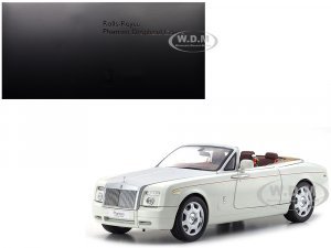 Rolls Royce Phantom Drophead Coupe English White with Silver Hood