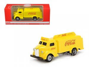 1947 Coca Cola Delivery Bottle Truck Yellow 7