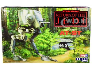 AT-ST Star Wars: Return of the Jedi Movie Scale Model by MPC