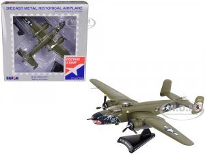 North American B-25J Mitchell Bomber Aircraft Bettys Dream United States Air Force 1/100