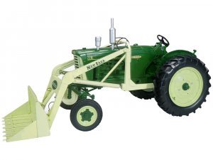 Oliver 770 Wide Front Tractor with Loader Green Classic Series