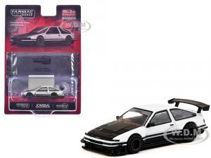 Toyota Sprinter Trueno AE86 Widebody RHD (Right Hand Drive) White and Black with Tarmac Cards Global64 Series